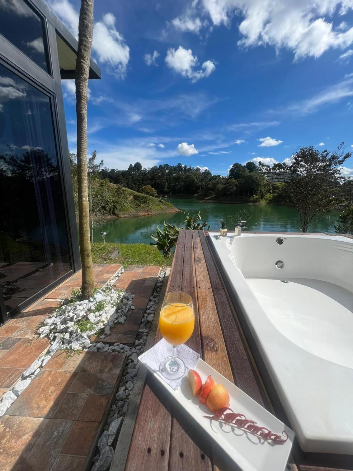 Cabana Privada Sin Prisa "Not Rush" Preciosa! Con Jacuzzi, Vista Y Acceso Directo Al Embalse, Vista A La Piedra , Deporte Acuatico Paddle Board And Breakfast Incluidos ! Imperdible Guatapé Exterior foto